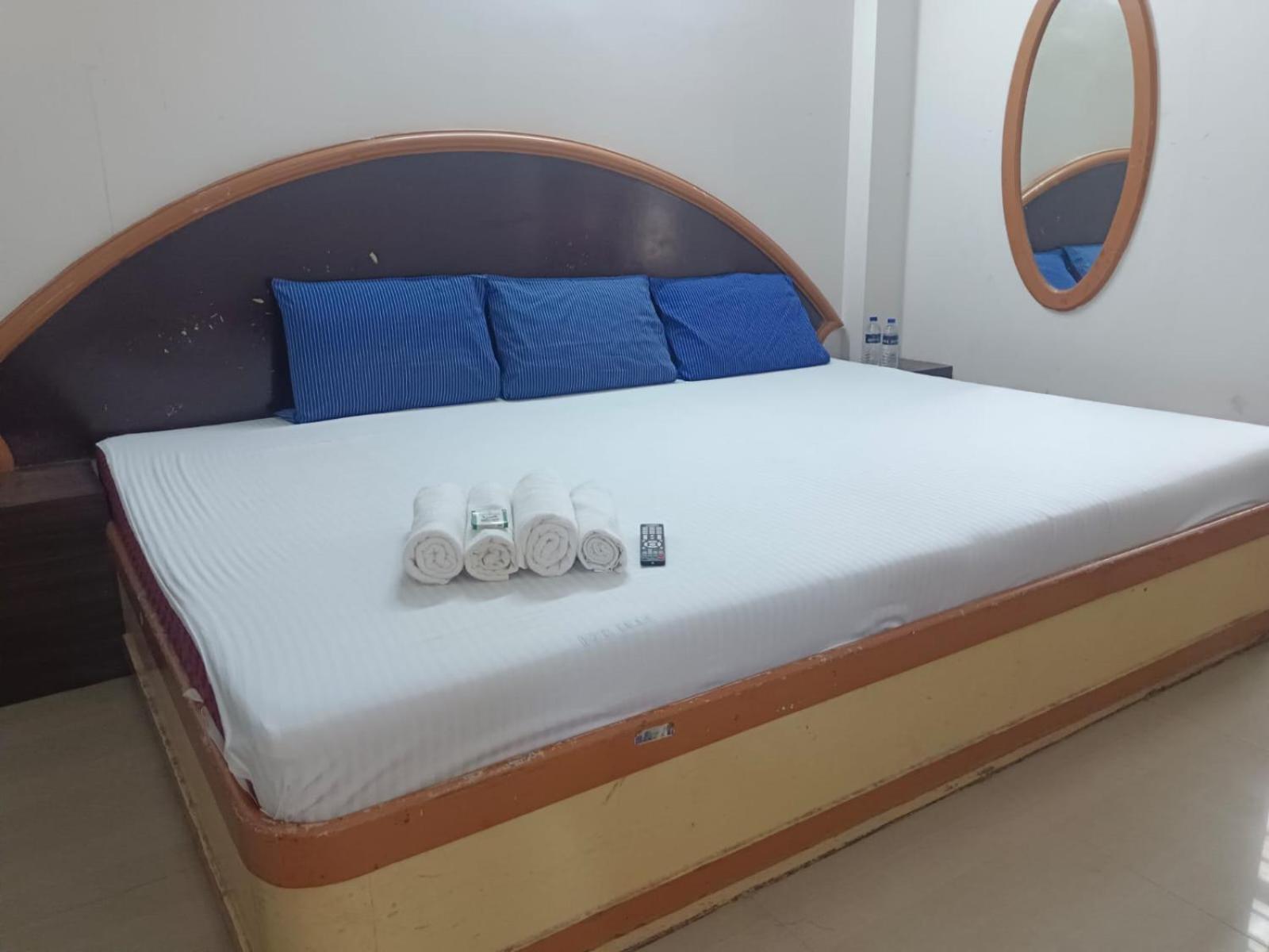 Sree Balaji Hotel - Lodge Kanyakumari Bagian luar foto